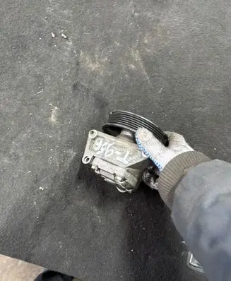 Ford Mondeo MK IV Power steering pump AG913A696CA