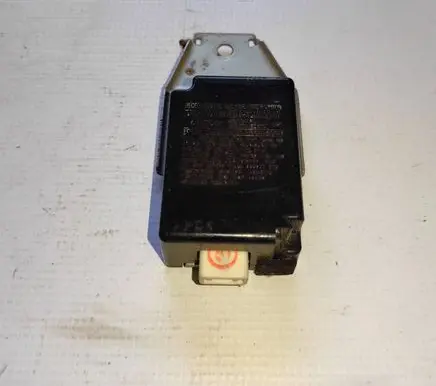 Lexus RX 330 - 350 - 400H Tire pressure control unit 8976006010