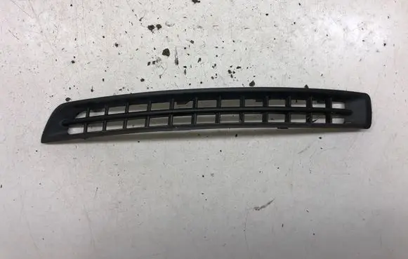 Volvo XC90 Front bumper lower grill 30678953