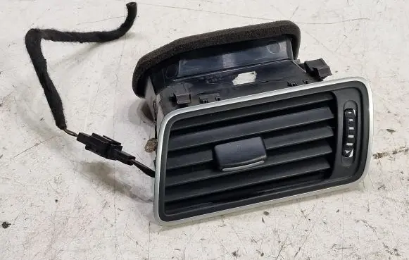 Volkswagen PASSAT B7 Dashboard side air vent grill/cover trim 3AC819701A