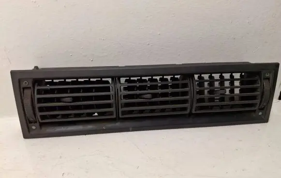 Volkswagen Transporter - Caravelle T4 Dash center air vent grill 701819709B 7D1819703A 7D2819703A