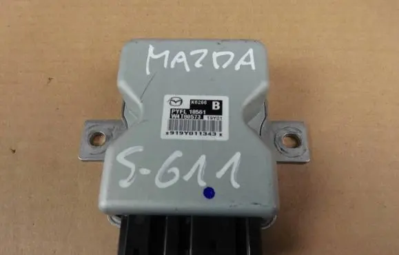 Mazda CX-5 II Fuel injection pump control unit/module PYFL18561
