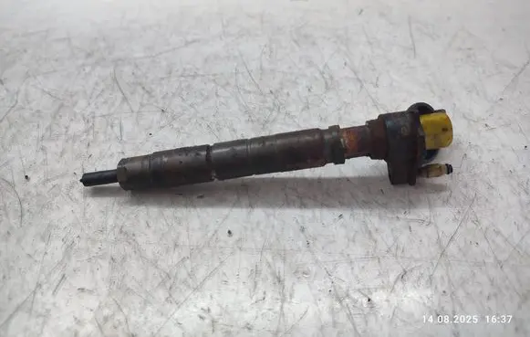 Fuel injector