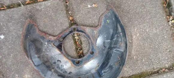 Nissan Qashqai Rear strut damper dust cover boot 