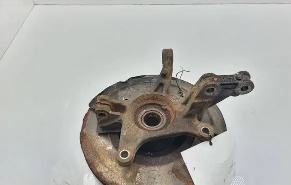 Renault Captur Front wheel hub spindle knuckle