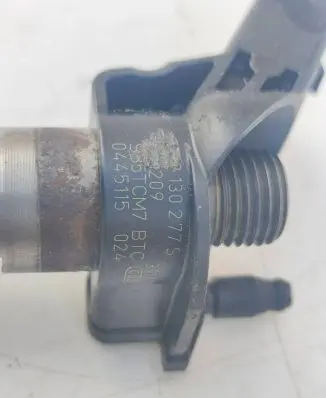Audi Q7 4L Fuel injector 05938130277S 0445115024