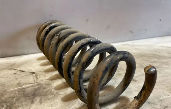 Mercedes-Benz C W203 Rear coil spring 996545