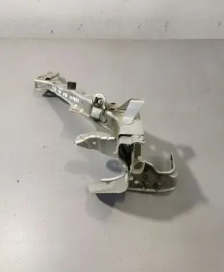 Toyota Corolla E140 E150 Headlight/headlamp mounting bracket