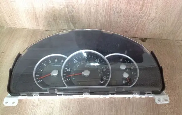 KIA Sorento Speedometer (instrument cluster) 940113E150