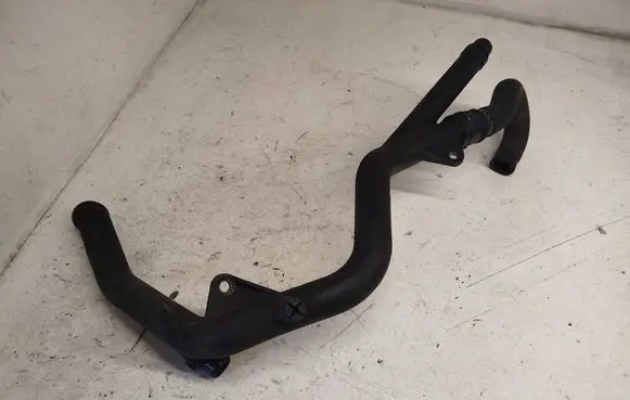 BMW 5 E39 Coolant pipe/hose 22476319