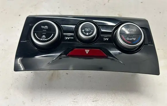 Subaru Forester SK Climate control unit 72311SJ451 66062SJ010 T97856B