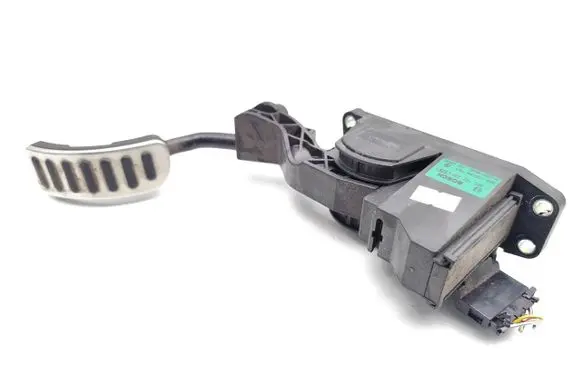 Audi TT Mk1 Accelerator throttle pedal 8N2721503C 0280752234 389100184