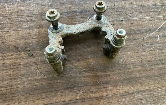 Peugeot 807 Brake caliper pad carrier rear 