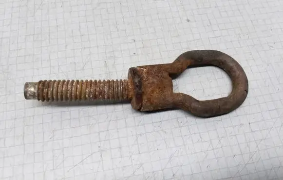 Ford Mondeo Mk III Towing hook eye 