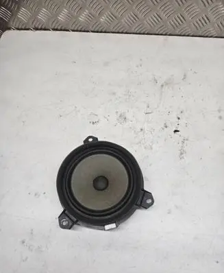 Toyota RAV 4 (XA40) Front door speaker 8616052331