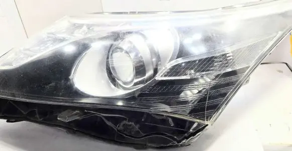 Toyota Avensis T270 Headlight/headlamp H296HL