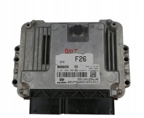 Hyundai i40 Engine control unit/module 0281030600