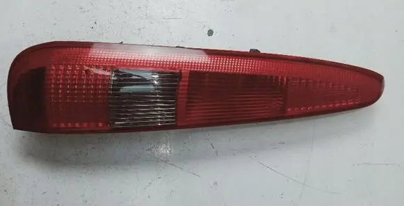 Ford Fusion Rear/tail lights 2S6113N004AD