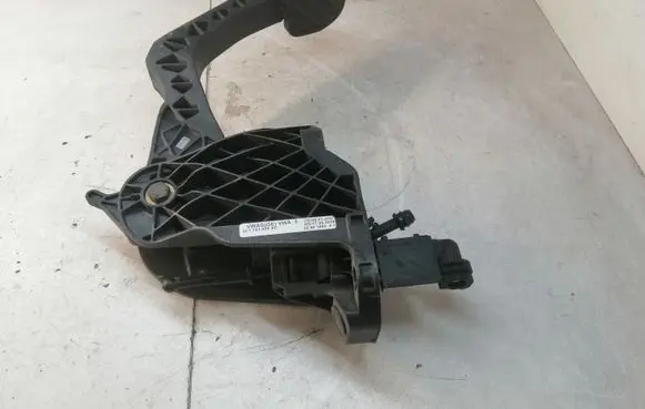Clutch pedal