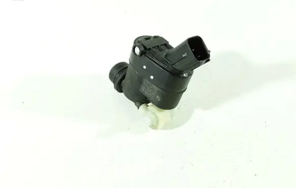 KIA Xceed Windscreen/windshield washer pump 985102W500 108063035