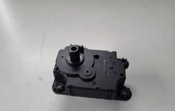 Opel Crossland X A/C air flow flap actuator/motor Z5509001
