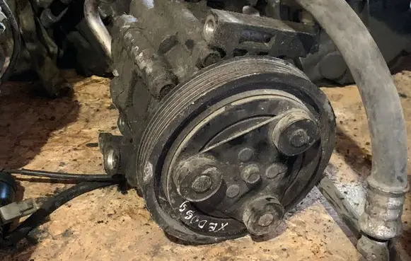 Mazda Xedos 9 Air conditioning (A/C) compressor (pump)