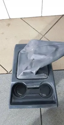 Isuzu D-Max Other center console (tunnel) element