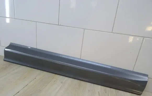 Volvo XC60 Front door trim (molding) 31440303