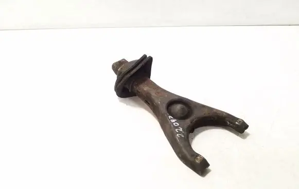 Nissan X-Trail T30 Clutch release arm fork 