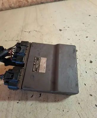 Toyota Corolla E120 E130 Fuel injection control unit/module 8987120030 1310001041