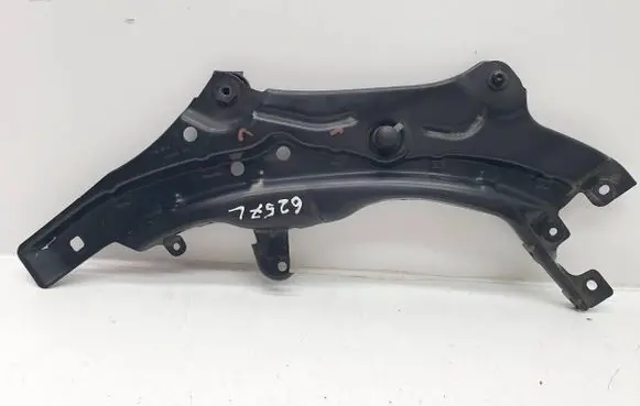 Skoda Superb B9 Headlight/headlamp mounting bracket 3P0805931A