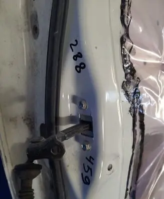 Toyota Yaris Front door 