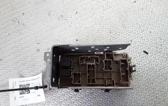 Subaru Forester SG Fuse module LB100603B