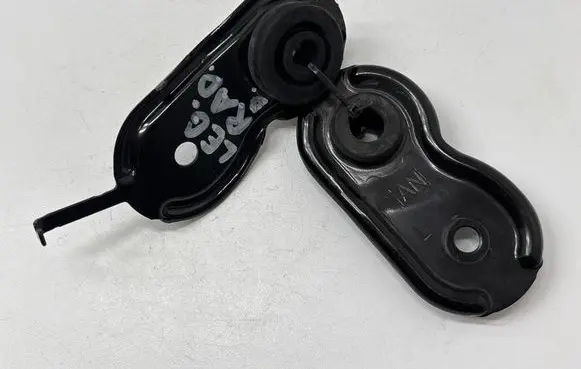 Subaru Legacy VII Radiator mount bracket 45124AN00A 45124AN01A