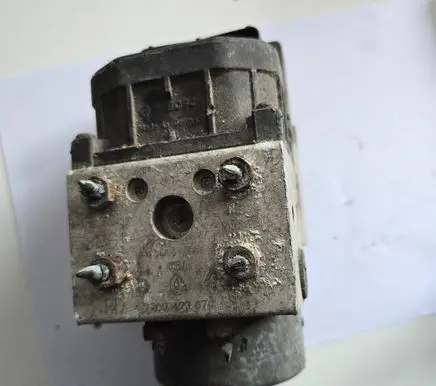Renault Megane II ABS Pump 7700423070