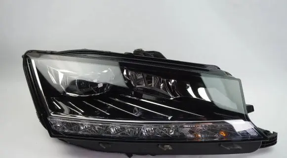 Skoda Fabia Mk3 (NJ) Headlight/headlamp 6V1941016F