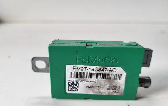 Ford Galaxy Aerial antenna amplifier EM2T18C847AC