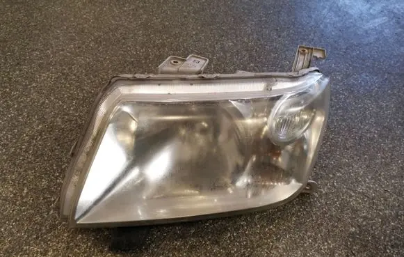 Suzuki Grand Vitara II Headlight/headlamp