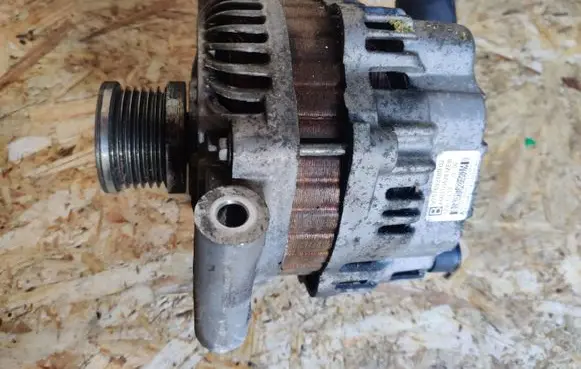 Citroen DS3 Generator/alternator V757692180