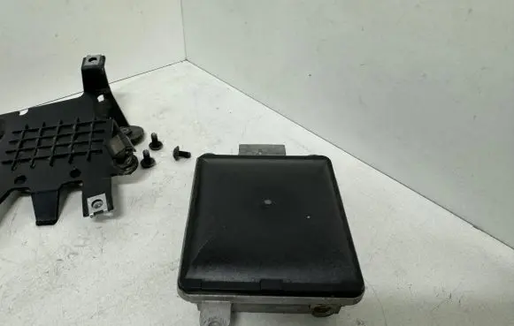 Volkswagen Touareg II Blind spot module 7P6907566