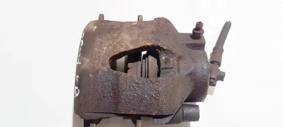 Volkswagen Golf IV Front brake caliper