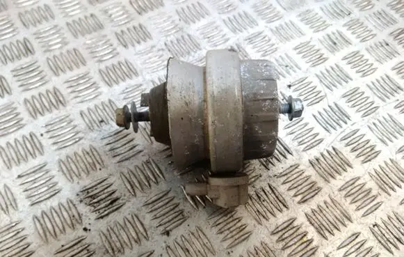 Audi A6 S6 C6 4F Engine mount bracket 4F0199379C
