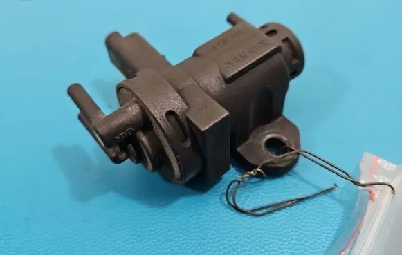 Jaguar F-Pace Turbo solenoid valve 302436301 IMPRK1580281