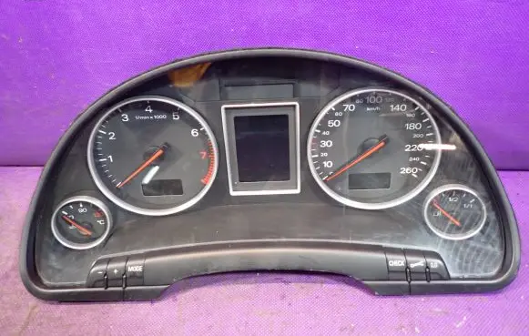Audi A4 S4 B6 8E 8H Speedometer (instrument cluster) 8E0920900H