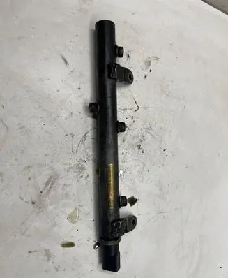 Mercedes-Benz ML W164 Fuel main line pipe A6420700695
