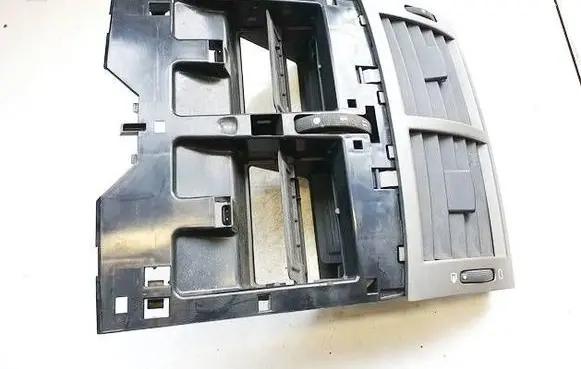 Peugeot 407 Dash center air vent grill 9644589777 a1040041