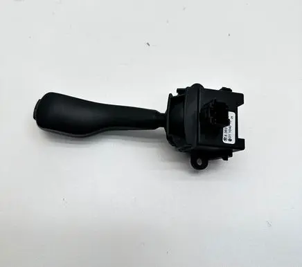 BMW 5 E39 Indicator stalk 8363668 01104010