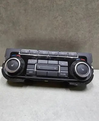 Volkswagen Golf VI Climate control unit 5K0907044BD 5HB00974631