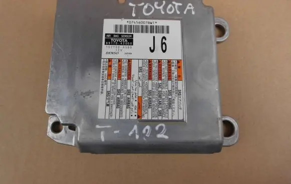 Toyota RAV 4 (XA50) Airbag control unit/module 8917042D50