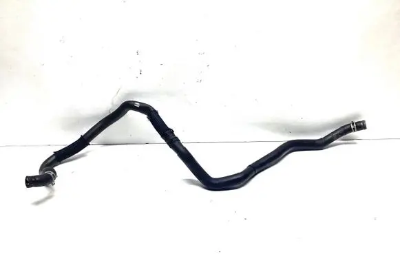 Nissan Qashqai+2 Engine coolant pipe/hose